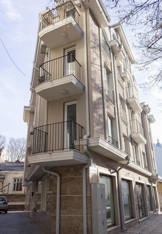 Acrylic & Pastel Apartments Varna Buitenkant foto