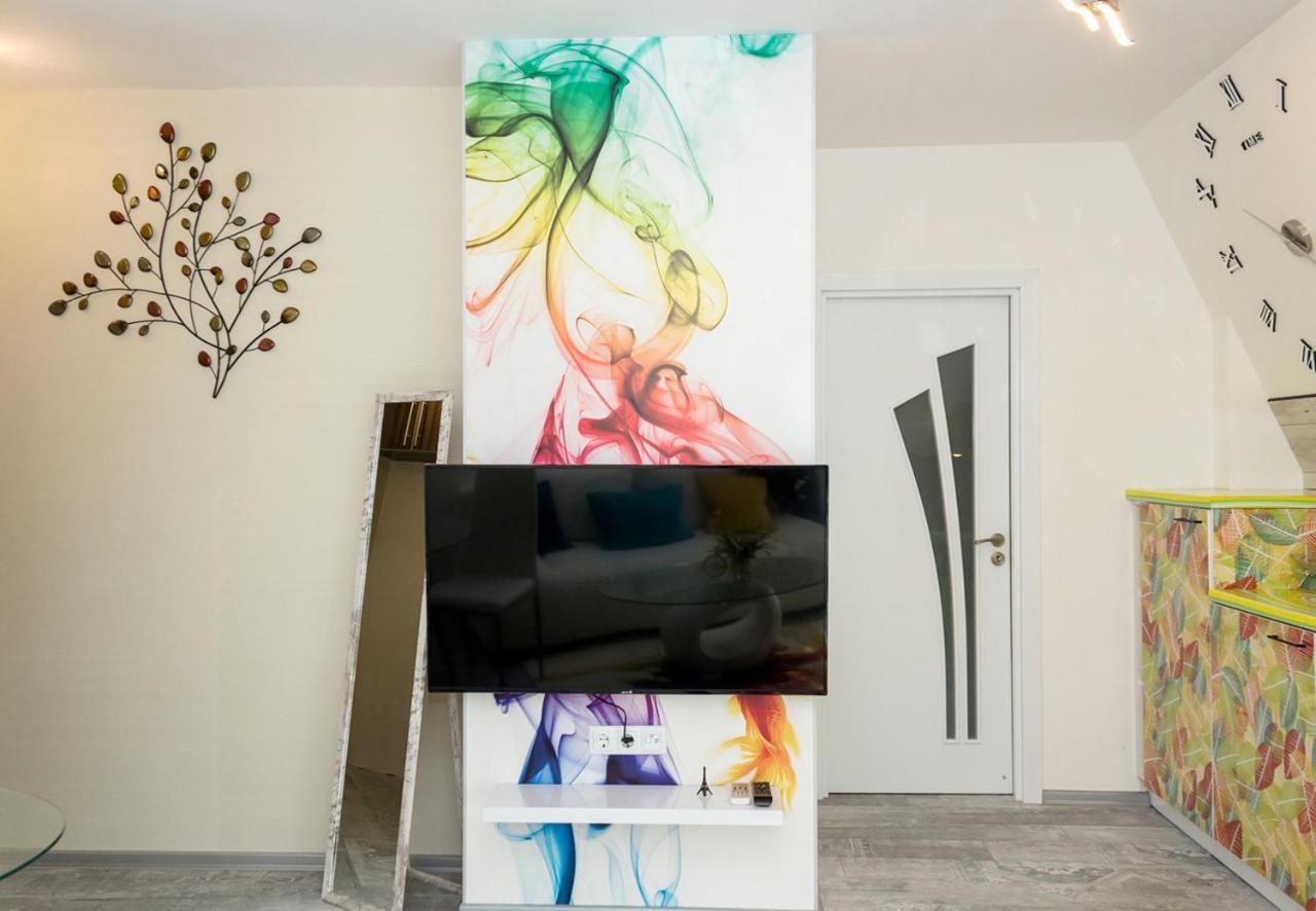 Acrylic & Pastel Apartments Varna Buitenkant foto